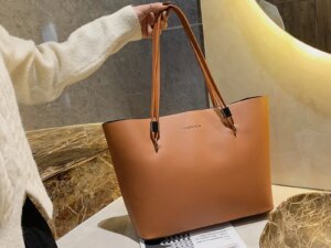 2020 New Fashion Large-Capacity Waterproof PU Tote Bag Western Style Shoulder for Women College Students Classroom Use