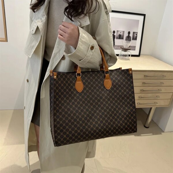 2025 Latest Elegant Women's PU Shoulder Tote Bags Luxury Vintage Large Capacity Handbags Newest Wholesale Long Strip Fashion 2025 Latest Elegant Women's PU Shoulder Tote Bags Luxury Vintage Large Capacity Handbags Newest Wholesale Long Strip Fashion
