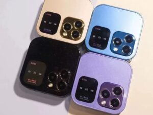 IMG_4259 i16 Pro Mini Flip Phone