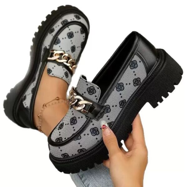 IMG_4377 Retro British Chunky-Heel Loafers – Premium Leather Finish