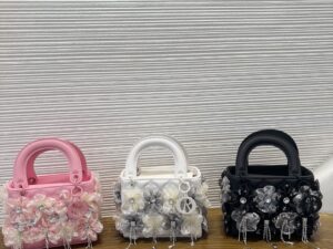 IMG_4952 2025 Summer Lace High-End Crossbody Small Square Bag