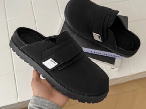 Birkenstocks Unisex Mule High Quality Luxury Custom Designer Men's Sandals Casual Style Anti-Slippery Feature Luxury Leather