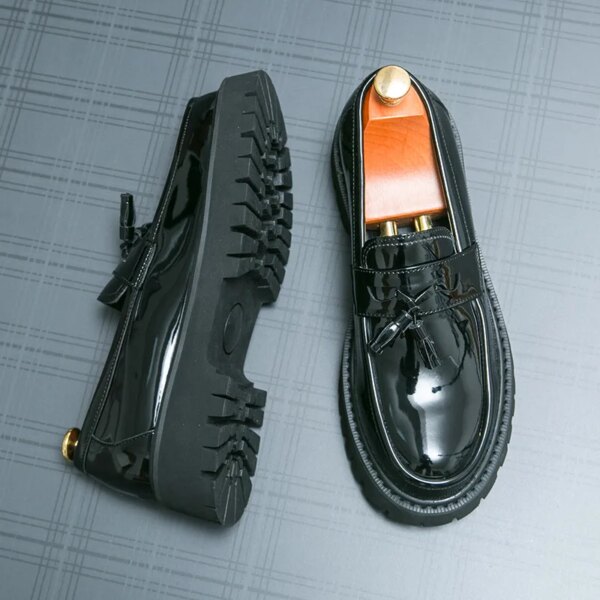 IStapromo Gifts Men Low-Top Thick-Soled Leather Shoes Korean Version Contrast Tassel Casual Fashion Youth Men's Shoes Wholesale IStapromo Gifts Men Low-Top Thick-Soled Leather Shoes Korean Version Contrast Tassel Casual Fashion Youth Men's Shoes Wholesale