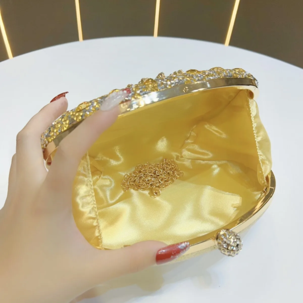 Luxurious Cross-Border Sunflower Dress Party Bag Elegant Versatile Small Crossbody Handbag with Full Rhinestones Inlaid Luxurious Cross-Border Sunflower Dress Party Bag Elegant Versatile Small Crossbody Handbag with Full Rhinestones Inlaid