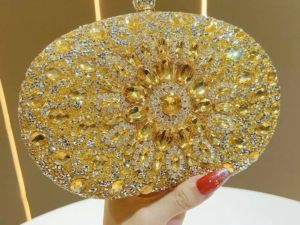 Luxurious Cross-Border Sunflower Dress Party Bag Elegant Versatile Small Crossbody Handbag with Full Rhinestones Inlaid Luxurious Cross-Border Sunflower Dress Party Bag Elegant Versatile Small Crossbody Handbag with Full Rhinestones Inlaid