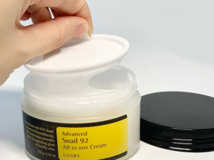 Power Repairing Essence Skin Care Collagen Dark Spot Removal Firming Anti-Aging Whitening Snail Milk Snail Mucin 96% Cream