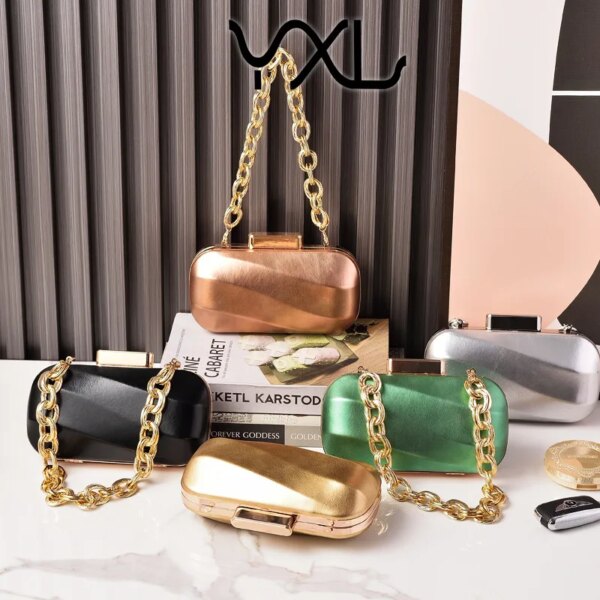 Silver Shiny Leather Party Dress Bag with Chain Tie Metallic Texture Evening Bag for Brides Thread Pattern Design Silver Shiny Leather Party Dress Bag with Chain Tie Metallic Texture Evening Bag for Brides Thread Pattern Design