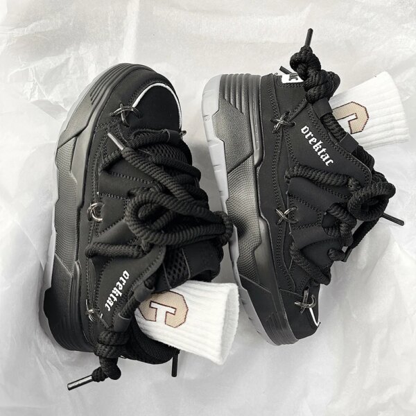 The New Couple's High-rise and Versatile National Fashion Bread Shoes Are Niche Fashion Unisex Board Shoes The New Couple's High-rise and Versatile National Fashion Bread Shoes Are Niche Fashion Unisex Board Shoes