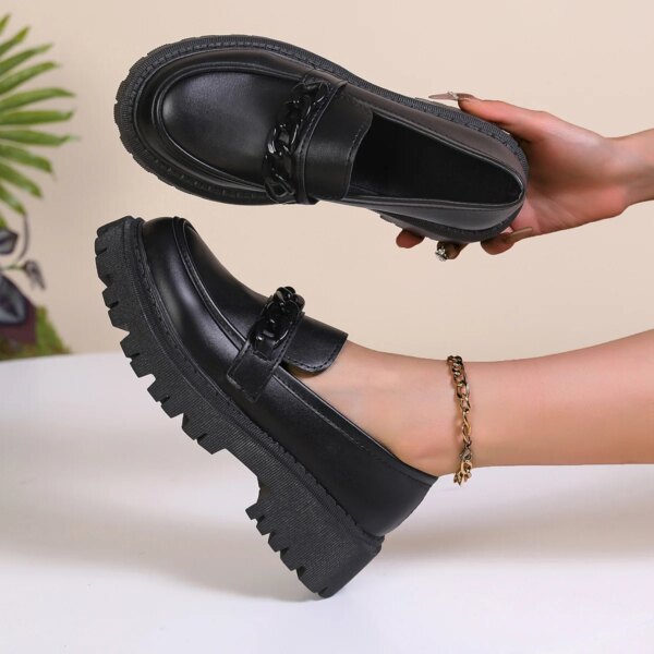 Women's 2026 Spring Autumn New English Style Small Leather Slip on Light Large Size Shallow Flat Heel Comfortable Shoes Women's 2026 Spring Autumn New English Style Small Leather Slip on Light Large Size Shallow Flat Heel Comfortable Shoes